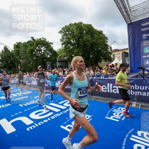 29.06.2025 - hella hamburg halbmarathon Zöllner http://msf.ph/oto/8407597 29.06.2025 10:42:30 Ziel 1209, 1256, 1353, 1800, 1962, 2233, 3523, 6639, 7116, 7448, 7693, 7734, 11907, 13446, 14226, 15095, 15175, 15623, 15654, 16281, 16295, 16333, 17637, 17733, 17911, 18330, 18680 meine-sportfotos.de