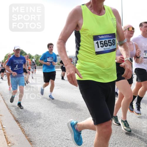 29.06.2025 - hella hamburg halbmarathon Lena Gebhardt http://msf.ph/oto/8407844 29.06.2025 10:16:48 Lombardsbrücke 11335, 15658, 17857, 1117, 1212, 1240, 1244, 1331, 1348, 1403, 1553, 1599, 1602, 1825, 2225, 2347, 2912, 3030, 3088, 3156, 3176, 3450, 3484, 3622, 3687, 4478, 4583, 5036, 5037, 5294, 6024, 6328, 6488, 6742, 6941, 6948, 7114, 7115, 7158, 7257, 7345, 7358, 7360, 7376, 7753, 7924, 7928, 8263, 8295, 8317, 8513, 8597, 8619, 8645, 8707, 8847, 8857, 9091, 9208, 9332, 9492, 9628, 9664, 9676, 9810, 10076, 10139, 10141, 10232, 11344, 11345 meine-sportfotos.de