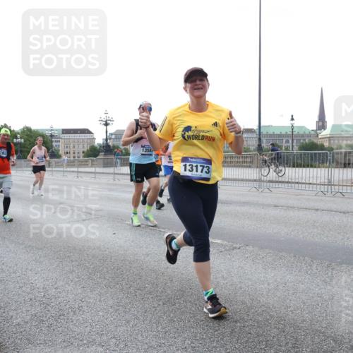 29.06.2025 - hella hamburg halbmarathon Lena Gebhardt http://msf.ph/oto/8407882 29.06.2025 10:04:06 Lombardsbrücke 103, 9280, 1358, 13173, 3, 1032, 1355, 1367, 2277, 2759, 2979, 3488, 4095, 4488, 4587, 5058, 5354, 5363, 5365, 5396, 5613, 5976, 6142, 6706, 6709, 7006, 7017, 7306, 7485, 8177, 8217, 8421, 8422, 8423, 8469, 8484, 8727, 9280, 9526, 9899, 10389, 10756, 11402, 11511, 11582, 11614, 12004, 12005, 12336, 12653, 12998, 13173, 13583, 14340, 14436, 14917, 15520, 15525, 15678, 15859, 16099, 16113, 16621, 17071, 17098, 17437 meine-sportfotos.de