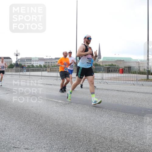 29.06.2025 - hella hamburg halbmarathon Lena Gebhardt http://msf.ph/oto/8408011 29.06.2025 10:04:06 Lombardsbrücke 103, 8421, 8423, 1358, 1032, 1355, 1367, 2277, 2759, 2979, 3488, 4095, 4488, 4587, 5058, 5354, 5363, 5365, 5396, 5613, 5976, 6142, 6706, 6709, 7006, 7017, 7306, 7485, 8177, 8217, 8421, 8422, 8423, 8469, 8484, 8727, 9280, 9526, 9899, 10389, 10756, 11402, 11511, 11582, 11614, 12004, 12005, 12336, 12653, 12998, 13173, 13583, 14340, 14436, 14917, 15520, 15525, 15678, 15859, 16099, 16113, 16621, 17071, 17098, 17437 meine-sportfotos.de