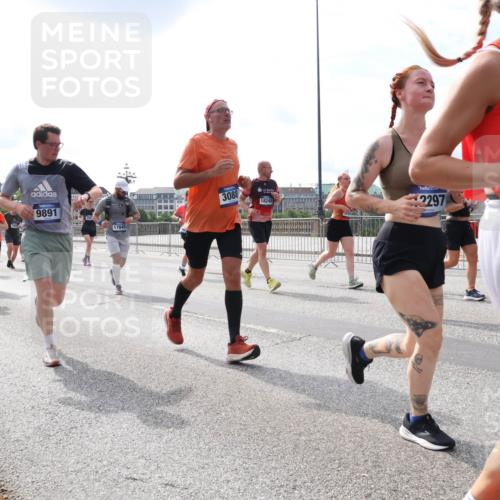 29.06.2025 - hella hamburg halbmarathon Lena Gebhardt http://msf.ph/oto/8408409 29.06.2025 10:16:51 Lombardsbrücke 117, 9208, 6941, 9891, 17845, 3088, 18245, 2297, 1117, 1137, 1240, 1244, 1298, 1331, 1348, 1403, 1553, 1602, 1825, 2225, 2347, 2908, 2912, 3030, 3088, 3156, 3176, 3210, 3450, 3484, 3622, 3687, 4478, 5036, 5037, 5929, 5995, 6024, 6328, 6488, 6742, 6941, 6948, 7114, 7115, 7158, 7257, 7345, 7358, 7360, 7376, 7924, 7928, 8263, 8295, 8317, 8513, 8597, 8619, 8645, 8707, 8847, 8857, 8983, 9091, 9208, 9332, 9492, 9664, 9676, 9810, 10076, 10139, 10141, 10232 meine-sportfotos.de