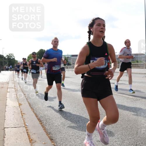 29.06.2025 - hella hamburg halbmarathon Lena Gebhardt http://msf.ph/oto/8408689 29.06.2025 09:49:57 Lombardsbrücke 173, 18529, 17177, 1343, 1445, 1615, 1675, 1800, 1803, 1975, 2324, 2415, 2573, 2750, 2949, 3136, 3282, 3332, 3431, 3530, 4303, 4318, 4425, 4528, 5248, 5409, 6095, 6123, 6682, 6704, 7035, 7229, 7495, 7774, 7796, 8370, 8465, 8629, 8925, 9264, 9265, 9294, 9296, 9302, 9686, 9711, 9914, 9979, 10680, 10894, 10930, 11765, 12327, 12540, 12554, 12839, 12895, 13141, 13457, 13800, 14077, 14204, 14359, 14374, 14560, 14629, 14688, 14789, 15094 meine-sportfotos.de
