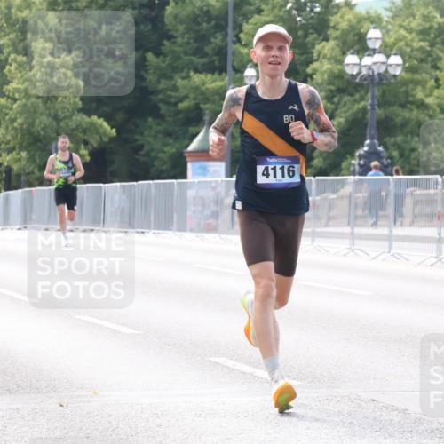 29.06.2025 - hella hamburg halbmarathon Lena Gebhardt http://msf.ph/oto/8409153 29.06.2025 09:38:09 Lombardsbrücke 4116, 45, 50, 3944, 4116, 12673 meine-sportfotos.de