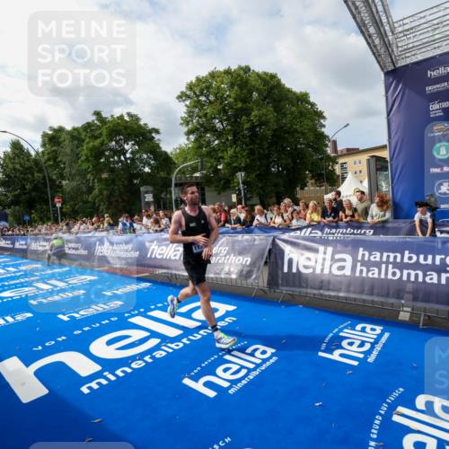 29.06.2025 - hella hamburg halbmarathon Zöllner http://msf.ph/oto/8409215 29.06.2025 10:19:02 Ziel 11342 meine-sportfotos.de