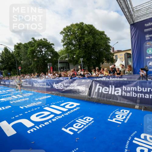 29.06.2025 - hella hamburg halbmarathon Zöllner http://msf.ph/oto/8409304 29.06.2025 10:19:12 Ziel 53, 2144 meine-sportfotos.de