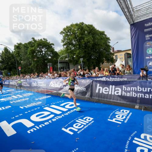 29.06.2025 - hella hamburg halbmarathon Zöllner http://msf.ph/oto/8409376 29.06.2025 10:19:13 Ziel 53, 2144 meine-sportfotos.de