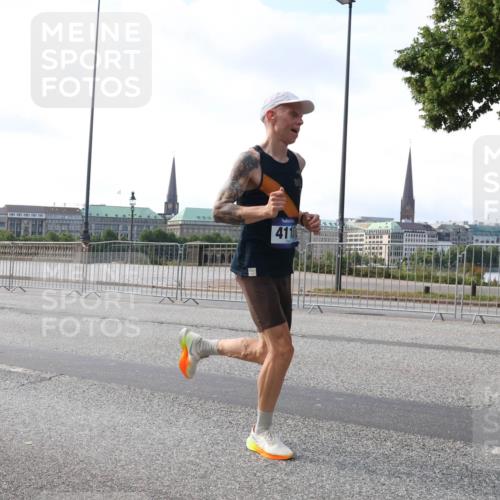 29.06.2025 - hella hamburg halbmarathon Lena Gebhardt http://msf.ph/oto/8409400 29.06.2025 09:38:12 Lombardsbrücke 4116, 45, 50, 3944, 4116, 12673 meine-sportfotos.de