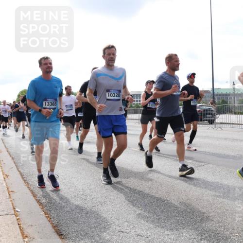 29.06.2025 - hella hamburg halbmarathon Lena Gebhardt http://msf.ph/oto/8409409 29.06.2025 10:16:56 Lombardsbrücke 13365, 15713, 10320, 1092, 1752, 6328, 403, 1117, 1137, 1240, 1298, 1331, 1348, 1356, 1403, 1553, 1602, 1825, 2225, 2347, 2908, 2912, 3088, 3156, 3176, 3210, 3450, 3484, 3622, 3687, 4478, 5036, 5037, 5390, 5929, 5930, 5995, 6328, 6488, 6742, 6941, 6948, 7114, 7115, 7158, 7257, 7345, 7358, 7360, 7376, 7924, 7928, 8253, 8263, 8295, 8317, 8513, 8558, 8619, 8707, 8847, 8857, 8983, 9091, 9208, 9332, 9492, 9664, 9676, 10076, 10232 meine-sportfotos.de