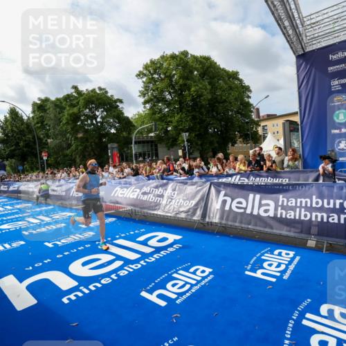 29.06.2025 - hella hamburg halbmarathon Zöllner http://msf.ph/oto/8409433 29.06.2025 10:19:15 Ziel 2144 meine-sportfotos.de