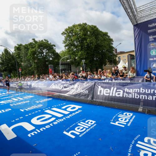 29.06.2025 - hella hamburg halbmarathon Zöllner http://msf.ph/oto/8409486 29.06.2025 10:19:25 Ziel 2659, 13016 meine-sportfotos.de