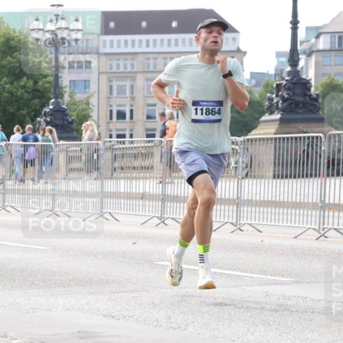 29.06.2025 - hella hamburg halbmarathon Lena Gebhardt http://msf.ph/oto/8409867 29.06.2025 09:38:24 Lombardsbrücke 11864, 3944, 4116, 11409, 11864 meine-sportfotos.de
