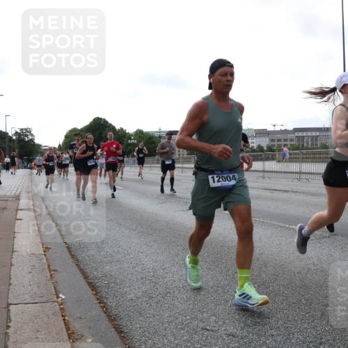 29.06.2025 - hella hamburg halbmarathon Lena Gebhardt http://msf.ph/oto/8409988 29.06.2025 10:04:21 Lombardsbrücke 1819, 11582, 12004, 12015, 1032, 1213, 1355, 1377, 1674, 2011, 2852, 2979, 3488, 3994, 4095, 4146, 4488, 4587, 5058, 5354, 5363, 5365, 5613, 5976, 6142, 6706, 6709, 7017, 7485, 8177, 8217, 8421, 8422, 8423, 8469, 9489, 9526, 9899, 10213, 10756, 10962, 11511, 11582, 11614, 12004, 12005, 12336, 12653, 12924, 12998, 13173, 13583, 13625, 14340, 14436, 14917, 15520, 15525, 15678, 16099, 16128, 16145, 16753, 16989, 17071, 17098, 17113, 17434, 17437 meine-sportfotos.de
