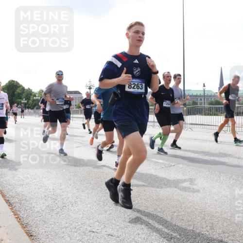 29.06.2025 - hella hamburg halbmarathon Lena Gebhardt http://msf.ph/oto/8410030 29.06.2025 10:16:59 Lombardsbrücke 15564, 17449, 7376, 8263, 1264, 7928, 1083, 1117, 1137, 1240, 1298, 1331, 1348, 1356, 1403, 1553, 1602, 1825, 2225, 2347, 2908, 2912, 3088, 3176, 3210, 3450, 3464, 3466, 3622, 3687, 4478, 5023, 5036, 5037, 5390, 5929, 5930, 5995, 6126, 6128, 6328, 6488, 6522, 6742, 6941, 6948, 7114, 7115, 7158, 7257, 7345, 7358, 7360, 7376, 7924, 7928, 8253, 8263, 8317, 8513, 8558, 8619, 8707, 8857, 8983, 9091, 9152, 9208, 9259, 9332, 9492, 9664, 9676, 10076, 10232 meine-sportfotos.de