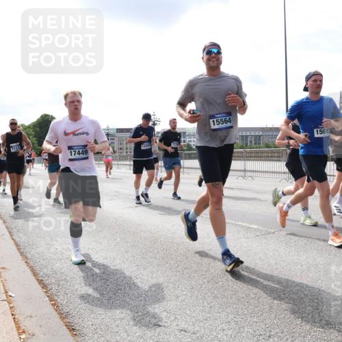 29.06.2025 - hella hamburg halbmarathon Lena Gebhardt http://msf.ph/oto/8410160 29.06.2025 10:17:00 Lombardsbrücke 1252, 7114, 12289, 17449, 15564, 15613, 18875, 1083, 1117, 1137, 1240, 1298, 1331, 1348, 1356, 1403, 1553, 1602, 1825, 2225, 2347, 2908, 2912, 3088, 3176, 3210, 3450, 3464, 3466, 3622, 3687, 4478, 5023, 5036, 5037, 5390, 5929, 5930, 5995, 6126, 6128, 6328, 6488, 6522, 6742, 6941, 6948, 7114, 7115, 7158, 7257, 7345, 7358, 7360, 7376, 7647, 7924, 7928, 7945, 8253, 8263, 8317, 8513, 8558, 8619, 8857, 8983, 9091, 9152, 9208, 9259, 9332, 9492, 9664, 9676, 10076, 10232 meine-sportfotos.de