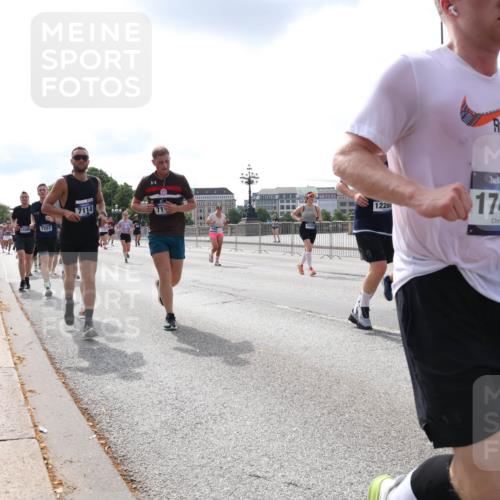 29.06.2025 - hella hamburg halbmarathon Lena Gebhardt http://msf.ph/oto/8410349 29.06.2025 10:17:02 Lombardsbrücke 13206, 7257, 7114, 7114, 12289, 17449, 1083, 1117, 1137, 1240, 1298, 1331, 1348, 1356, 1403, 1553, 1602, 1825, 2225, 2347, 2908, 2912, 3088, 3176, 3210, 3450, 3464, 3466, 3622, 5023, 5036, 5037, 5390, 5929, 5930, 5995, 6126, 6128, 6328, 6488, 6522, 6742, 6941, 6948, 7114, 7115, 7257, 7345, 7360, 7376, 7647, 7924, 7928, 7945, 8253, 8263, 8317, 8513, 8558, 8619, 8857, 8983, 9091, 9152, 9208, 9259, 9332, 9492, 9664, 9676, 10076, 10232 meine-sportfotos.de
