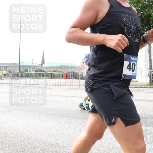 29.06.2025 - hella hamburg halbmarathon Lena Gebhardt http://msf.ph/oto/8410471 29.06.2025 10:25:09 Lombardsbrücke 401, 1627, 1740, 2000, 2108, 2249, 2278, 3099, 3920, 3961, 3963, 4008, 4010, 4444, 5126, 5564, 5814, 6869, 7778, 8083, 8962, 9573, 9927, 11157, 11400, 11816, 11817, 11921, 13510, 14086, 14649, 14898, 15016, 15119, 15124, 15153, 15679, 15942, 16421, 16422, 17185, 17535, 17954, 18194, 18198 meine-sportfotos.de