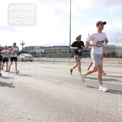 29.06.2025 - hella hamburg halbmarathon Lena Gebhardt http://msf.ph/oto/8410804 29.06.2025 10:04:27 Lombardsbrücke 169, 14340, 1299, 5365, 4917, 1213, 1347, 1377, 1674, 2011, 2852, 2979, 3488, 3994, 4146, 4293, 4488, 4587, 5058, 5354, 5365, 5869, 5976, 6142, 6311, 6706, 6709, 7017, 8177, 8217, 8421, 8422, 8423, 9489, 9526, 10100, 10213, 10709, 10756, 10834, 10962, 11511, 11582, 12004, 12005, 12924, 12998, 13173, 13533, 13583, 13625, 14340, 14436, 14917, 15525, 15532, 15678, 16099, 16128, 16145, 16753, 16989, 16995, 17071, 17113, 17434, 17437 meine-sportfotos.de