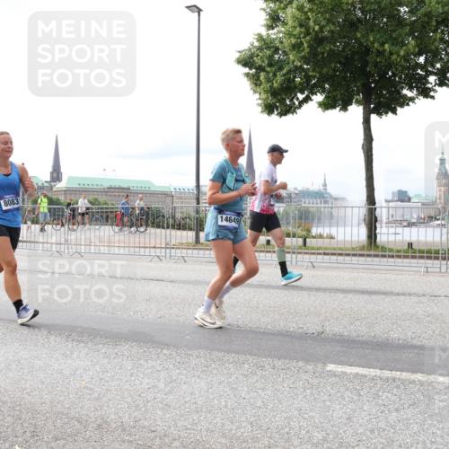 29.06.2025 - hella hamburg halbmarathon Lena Gebhardt http://msf.ph/oto/8411043 29.06.2025 10:25:17 Lombardsbrücke 8083, 14649, 1093, 1627, 1740, 2000, 2108, 2249, 2278, 3920, 3961, 3963, 4008, 4010, 4444, 5126, 5564, 5814, 6869, 7778, 8083, 8962, 9573, 9811, 9927, 10845, 10846, 11157, 11400, 11662, 11921, 13510, 13842, 14086, 14649, 15016, 15119, 15153, 15283, 15679, 15942, 16421, 16422, 17185, 17954, 18194, 18198 meine-sportfotos.de