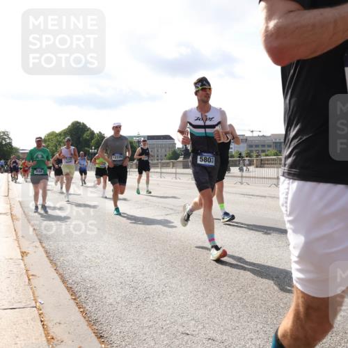 29.06.2025 - hella hamburg halbmarathon Lena Gebhardt http://msf.ph/oto/8411082 29.06.2025 09:50:18 Lombardsbrücke 2568, 12335, 5803, 16087, 1209, 1358, 1615, 1675, 1688, 1697, 1700, 1800, 1803, 1882, 2415, 2568, 2675, 2719, 2826, 3332, 3431, 3530, 4229, 4318, 4380, 4398, 4528, 4823, 5248, 5409, 5436, 5745, 5791, 5803, 6123, 6458, 6529, 6649, 6682, 6704, 7026, 7495, 7774, 7796, 8450, 8629, 8925, 9017, 9116, 9294, 9302, 9365, 9711, 9979, 10218, 10894, 11379, 11765, 11767, 12292, 12327, 12540, 12554, 12895, 13141, 13457, 13725, 14077, 14560 meine-sportfotos.de