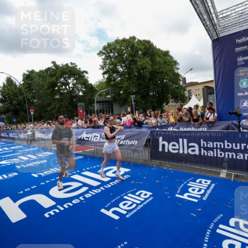 29.06.2025 - hella hamburg halbmarathon Zöllner http://msf.ph/oto/8411116 29.06.2025 10:45:33 Ziel 2138, 2415, 5623, 6831, 8374, 12277, 12643, 14062, 16725, 18407, 18638 meine-sportfotos.de