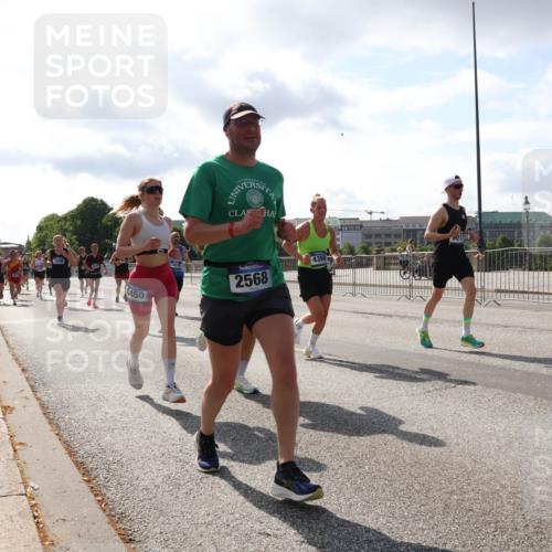 29.06.2025 - hella hamburg halbmarathon Lena Gebhardt http://msf.ph/oto/8411337 29.06.2025 09:50:20 Lombardsbrücke 8450, 10218, 2568, 4398, 9017, 66666, 9999, 1209, 1358, 1615, 1675, 1688, 1697, 1700, 1800, 1803, 1882, 2415, 2568, 2675, 2719, 2826, 3332, 3530, 4205, 4229, 4318, 4380, 4398, 4528, 4823, 5248, 5409, 5436, 5472, 5508, 5745, 5791, 5803, 6123, 6458, 6529, 6649, 6682, 6704, 7026, 7495, 7774, 8450, 8629, 8925, 9017, 9116, 9294, 9302, 9365, 9711, 9979, 10218, 10894, 10922, 11379, 11767, 12292, 12327, 12540, 12554, 12895, 13457, 13725, 14560 meine-sportfotos.de