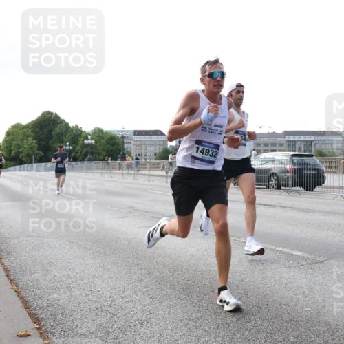 29.06.2025 - hella hamburg halbmarathon Lena Gebhardt http://msf.ph/oto/8411490 29.06.2025 09:39:21 Lombardsbrücke 14932, 29, 4524, 6699, 13016, 14188, 14932, 15166, 16529, 16548, 18694, 18848, 19072 meine-sportfotos.de