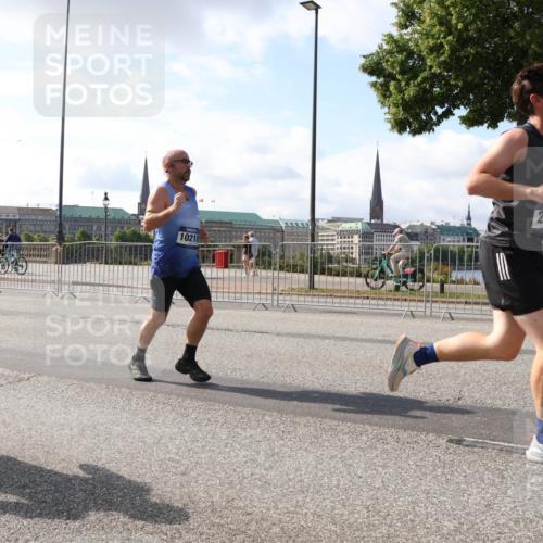 29.06.2025 - hella hamburg halbmarathon Lena Gebhardt http://msf.ph/oto/8411616 29.06.2025 09:50:23 Lombardsbrücke 8, 10218, 99999, 282, 1209, 1358, 1615, 1675, 1688, 1697, 1700, 1800, 1803, 1882, 2415, 2568, 2675, 2719, 2826, 3332, 3530, 4205, 4229, 4380, 4398, 4823, 5248, 5409, 5436, 5472, 5508, 5745, 5791, 5803, 6123, 6458, 6529, 6649, 6682, 6704, 7026, 7495, 7774, 8450, 8629, 8925, 8958, 9017, 9116, 9294, 9302, 9365, 9711, 9979, 10218, 10894, 10922, 11281, 11379, 11767, 12292, 12327, 12540, 12554, 12895, 13457, 13725, 14560 meine-sportfotos.de