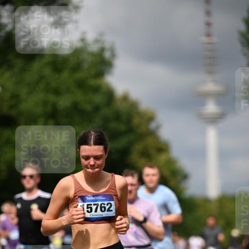 29.06.2025 - hella hamburg halbmarathon Dr. Thomas Lammeyer http://msf.ph/oto/8411831 29.06.2025 10:43:02 Kennedybrücke 1457, 1721, 1856, 2113, 2151, 2486, 2693, 2786, 3094, 3095, 3216, 3242, 3323, 3726, 3841, 3927, 4139, 4155, 4259, 4260, 5085, 5089, 5155, 5161, 5300, 5617, 5684, 6199, 6200, 6751, 7117, 7165, 7561, 7589, 7692, 7849, 7914, 8583, 8635, 8747, 9004, 9689, 11059 meine-sportfotos.de