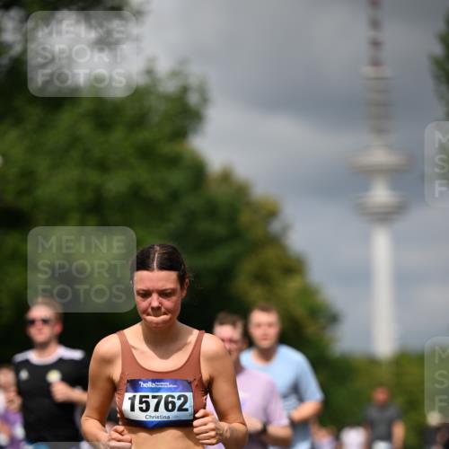 29.06.2025 - hella hamburg halbmarathon Dr. Thomas Lammeyer http://msf.ph/oto/8411835 29.06.2025 10:43:02 Kennedybrücke 1457, 1721, 1856, 2113, 2151, 2486, 2693, 2786, 3094, 3095, 3216, 3242, 3323, 3726, 3841, 3927, 4139, 4155, 4259, 4260, 5085, 5089, 5155, 5161, 5300, 5617, 5684, 6199, 6200, 6751, 7117, 7165, 7561, 7589, 7692, 7849, 7914, 8583, 8635, 8747, 9004, 9689, 11059 meine-sportfotos.de