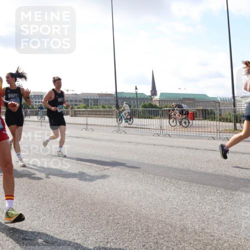 29.06.2025 - hella hamburg halbmarathon Lena Gebhardt http://msf.ph/oto/8411838 29.06.2025 09:50:25 Lombardsbrücke 5745, 6529, 2, 1209, 1358, 1615, 1675, 1688, 1697, 1700, 1800, 1803, 1882, 2415, 2568, 2675, 2719, 2826, 3332, 3530, 4205, 4229, 4380, 4398, 4823, 5248, 5409, 5436, 5472, 5508, 5745, 5791, 5803, 6123, 6458, 6529, 6649, 6682, 6704, 7026, 7495, 7774, 8450, 8629, 8925, 8958, 9017, 9116, 9294, 9302, 9365, 9711, 9979, 10064, 10218, 10783, 10894, 10922, 11281, 11379, 11767, 12292, 12327, 12540, 12554, 12895, 13457, 13725, 14560 meine-sportfotos.de