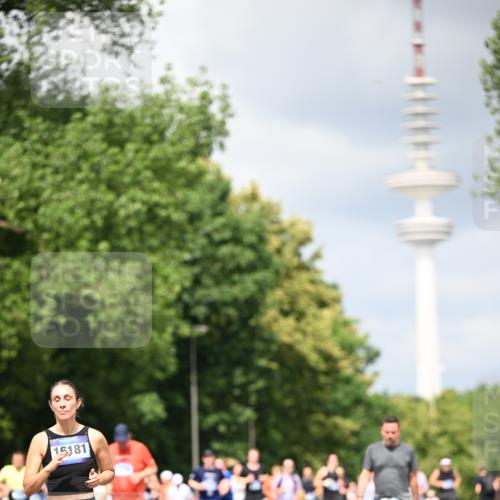 29.06.2025 - hella hamburg halbmarathon Dr. Thomas Lammeyer http://msf.ph/oto/8411949 29.06.2025 10:43:06 Kennedybrücke 1457, 1721, 1856, 2113, 2486, 2693, 2786, 3216, 3242, 3307, 3323, 3726, 4139, 4155, 4259, 4260, 4603, 4964, 5085, 5089, 5155, 5161, 5617, 5684, 5735, 6199, 6200, 7117, 7165, 7561, 7589, 7849, 8583, 8635, 8747, 9004, 9689, 11059 meine-sportfotos.de