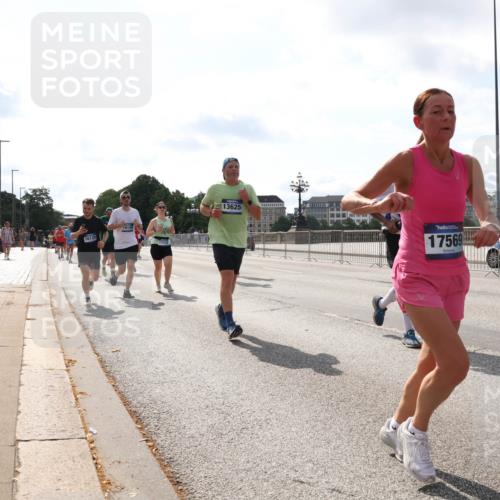29.06.2025 - hella hamburg halbmarathon Lena Gebhardt http://msf.ph/oto/8412081 29.06.2025 10:04:36 Lombardsbrücke 16128, 16145, 13625, 17569, 1213, 1316, 1347, 1377, 1559, 1674, 2011, 2463, 2628, 2698, 2852, 2979, 3994, 4146, 4293, 4394, 4538, 4587, 4951, 5354, 5365, 5869, 5976, 6311, 6706, 6709, 8049, 8177, 8217, 9489, 9526, 10100, 10213, 10709, 10756, 10834, 10962, 11088, 11511, 11551, 11582, 12004, 12005, 12125, 12924, 12998, 13533, 13625, 14340, 14436, 14917, 15525, 15532, 16128, 16145, 16357, 16753, 16989, 16995, 17071, 17113, 17434, 17437, 17814 meine-sportfotos.de