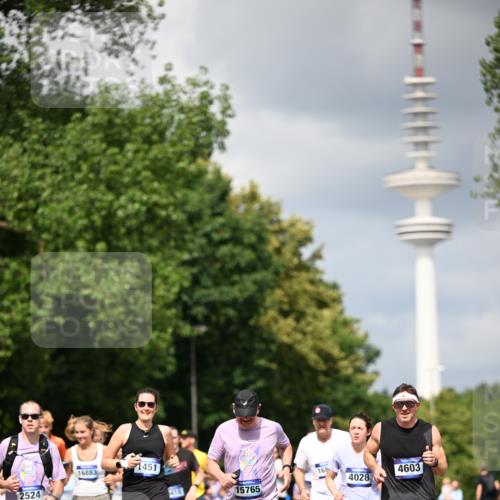 29.06.2025 - hella hamburg halbmarathon Dr. Thomas Lammeyer http://msf.ph/oto/8412279 29.06.2025 10:43:20 Kennedybrücke 1451, 1856, 1883, 2092, 2498, 2524, 2534, 2660, 3216, 3307, 3726, 4028, 4410, 4603, 4964, 5617, 5684, 5735, 6112, 7341, 7350, 7589, 7815, 10315, 10604, 10696, 11059, 11129, 11313 meine-sportfotos.de