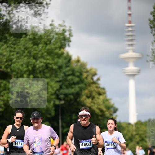 29.06.2025 - hella hamburg halbmarathon Dr. Thomas Lammeyer http://msf.ph/oto/8412353 29.06.2025 10:43:22 Kennedybrücke 1451, 1856, 1883, 2092, 2498, 2524, 2534, 2660, 3216, 3307, 3726, 4028, 4410, 4603, 4964, 5617, 5684, 5735, 6112, 7263, 7341, 7350, 7589, 7815, 8783, 10315, 10604, 10696, 11059, 11129, 11313 meine-sportfotos.de