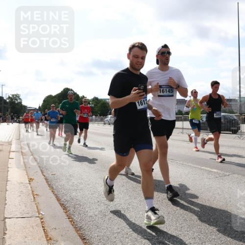 29.06.2025 - hella hamburg halbmarathon Lena Gebhardt http://msf.ph/oto/8412367 29.06.2025 10:04:38 Lombardsbrücke 414, 1213, 1612, 16145, 201, 2852, 1126, 1213, 1316, 1347, 1377, 1559, 1674, 2011, 2463, 2628, 2698, 2852, 2979, 3994, 4146, 4293, 4394, 4538, 4587, 4951, 5354, 5365, 5869, 5976, 6311, 6709, 8049, 8177, 8217, 9489, 10100, 10213, 10709, 10756, 10834, 10962, 11088, 11551, 11582, 12004, 12005, 12125, 12924, 12998, 13533, 13625, 14340, 14436, 14917, 15525, 15532, 16128, 16145, 16357, 16579, 16753, 16989, 16995, 17071, 17113, 17434, 17437, 17814 meine-sportfotos.de