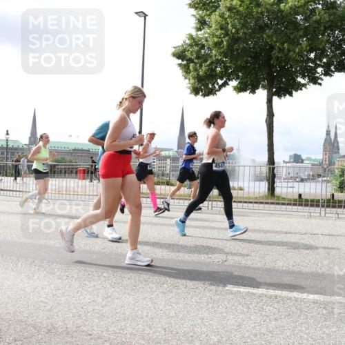 29.06.2025 - hella hamburg halbmarathon Lena Gebhardt http://msf.ph/oto/8412403 29.06.2025 10:41:56 Lombardsbrücke 4541, 1039, 1314, 1509, 1623, 1648, 1712, 1752, 2145, 2153, 2523, 2974, 3276, 3326, 3344, 3459, 3460, 3568, 4329, 4415, 4541, 4735, 4736, 4787, 4885, 5432, 5671, 6136, 6137, 6153, 6320, 6430, 6436, 6450, 6618, 6837, 6846, 6917, 7022, 7023, 7357, 7477, 7955, 7968, 8004, 8014, 8162, 8163, 8300, 8301, 8443, 8848, 8897, 8908, 9008, 9223, 9467, 9588, 10027, 10348, 10483, 10623, 11011, 11166 meine-sportfotos.de