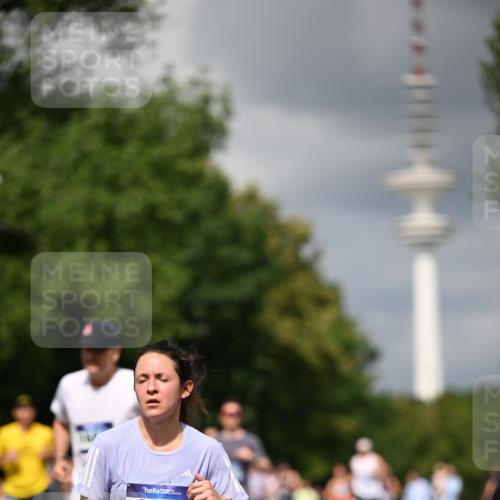 29.06.2025 - hella hamburg halbmarathon Dr. Thomas Lammeyer http://msf.ph/oto/8412452 29.06.2025 10:43:25 Kennedybrücke 1451, 1856, 1883, 2092, 2498, 2524, 2534, 2660, 3307, 3726, 4028, 4410, 4603, 4964, 5617, 5684, 5735, 6112, 6342, 6343, 7263, 7341, 7350, 7589, 7684, 7815, 8783, 10315, 10604, 10696, 11059, 11129, 11313, 11381, 11382 meine-sportfotos.de