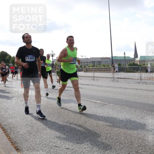 29.06.2025 - hella hamburg halbmarathon Lena Gebhardt http://msf.ph/oto/8412470 29.06.2025 09:50:30 Lombardsbrücke 4380, 11491, 1700, 47, 675, 135, 1209, 1358, 1615, 1675, 1688, 1697, 1700, 1803, 1882, 2415, 2568, 2675, 2719, 2826, 3332, 3626, 4205, 4229, 4380, 4398, 4823, 5248, 5409, 5436, 5472, 5508, 5745, 5791, 5803, 6080, 6458, 6529, 6649, 6704, 7026, 7774, 8450, 8629, 8958, 9017, 9116, 9294, 9302, 9365, 9711, 9979, 10064, 10218, 10783, 10894, 10922, 11281, 11305, 11379, 11767, 12292, 12540, 12554, 12895, 13725 meine-sportfotos.de