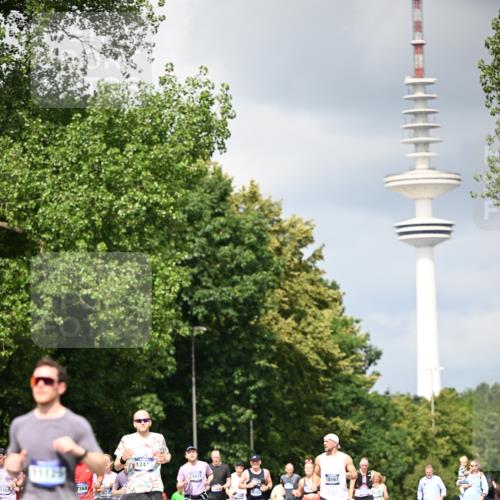 29.06.2025 - hella hamburg halbmarathon Dr. Thomas Lammeyer http://msf.ph/oto/8412570 29.06.2025 10:43:28 Kennedybrücke 1451, 1856, 1883, 2092, 2498, 2524, 2534, 2660, 3307, 3726, 4028, 4410, 4603, 4964, 5617, 5684, 5735, 6112, 6342, 6343, 6611, 7263, 7341, 7350, 7589, 7684, 7815, 8783, 9393, 10315, 10554, 10604, 10696, 11059, 11129, 11313, 11381, 11382 meine-sportfotos.de