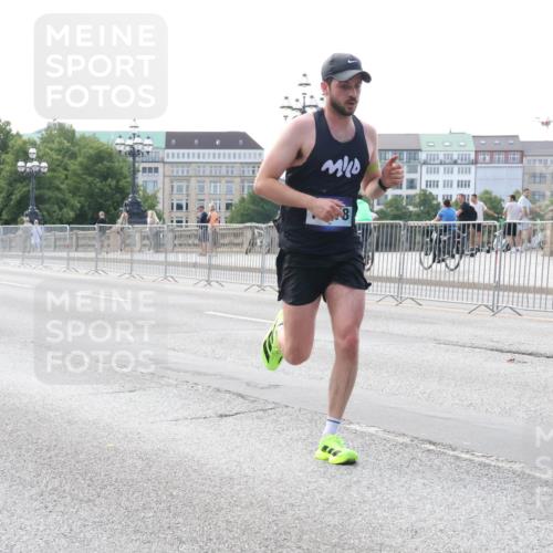 29.06.2025 - hella hamburg halbmarathon Lena Gebhardt http://msf.ph/oto/8412651 29.06.2025 09:39:43 Lombardsbrücke 80, 8, 51, 53, 4524, 6380, 6699, 11342, 11678, 13016, 14188, 14932, 14933, 15166, 16548, 17402, 18694, 18848, 19072, 19108 meine-sportfotos.de