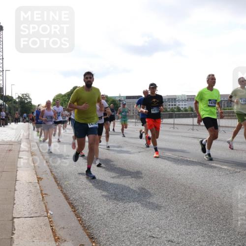 29.06.2025 - hella hamburg halbmarathon Lena Gebhardt http://msf.ph/oto/8412661 29.06.2025 09:50:31 Lombardsbrücke 18723, 4229, 14783, 14798, 1358, 700, 1209, 1358, 1615, 1675, 1688, 1697, 1700, 1803, 1882, 2415, 2568, 2675, 2719, 2826, 3332, 3626, 4205, 4229, 4380, 4398, 4823, 5248, 5409, 5436, 5472, 5508, 5745, 5752, 5791, 5803, 5916, 6080, 6458, 6529, 6649, 6686, 6687, 6704, 7026, 7774, 8450, 8958, 9017, 9116, 9294, 9302, 9365, 9711, 9979, 10064, 10218, 10783, 10894, 10922, 11281, 11284, 11305, 11379, 11767, 12292, 12540, 12554, 12895, 13725 meine-sportfotos.de