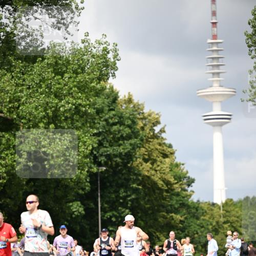 29.06.2025 - hella hamburg halbmarathon Dr. Thomas Lammeyer http://msf.ph/oto/8412684 29.06.2025 10:43:31 Kennedybrücke 1451, 1856, 1883, 2092, 2498, 2524, 2534, 2660, 2893, 3307, 4028, 4410, 4603, 4964, 5735, 6112, 6342, 6343, 6611, 7263, 7341, 7350, 7589, 7684, 7815, 8243, 8367, 8783, 9393, 10315, 10554, 10604, 10696, 11059, 11129, 11313, 11381, 11382 meine-sportfotos.de