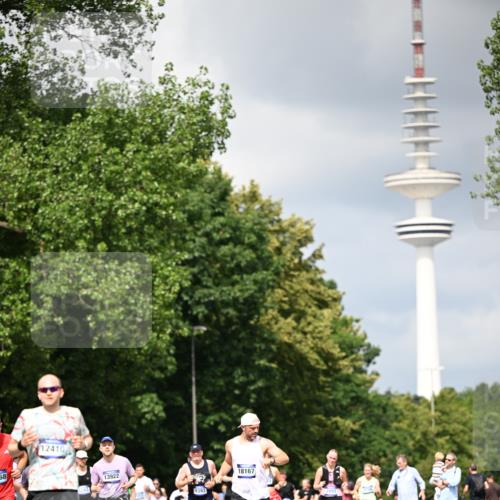 29.06.2025 - hella hamburg halbmarathon Dr. Thomas Lammeyer http://msf.ph/oto/8412703 29.06.2025 10:43:32 Kennedybrücke 1451, 1883, 2092, 2498, 2524, 2534, 2660, 2893, 3307, 4028, 4410, 4603, 4964, 5735, 6112, 6342, 6343, 6611, 7263, 7341, 7350, 7589, 7684, 7815, 8243, 8367, 8783, 9393, 10001, 10315, 10554, 10604, 10696, 11059, 11129, 11313, 11381, 11382 meine-sportfotos.de
