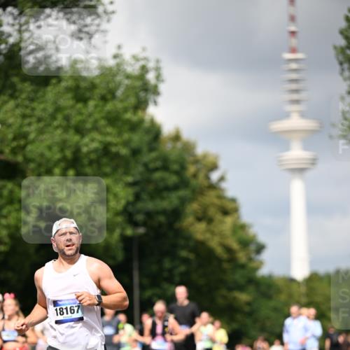 29.06.2025 - hella hamburg halbmarathon Dr. Thomas Lammeyer http://msf.ph/oto/8412830 29.06.2025 10:43:39 Kennedybrücke 1232, 1883, 2092, 2498, 2534, 2660, 2893, 4410, 6112, 6321, 6342, 6343, 6611, 7053, 7263, 7684, 7815, 8243, 8367, 8457, 8783, 9393, 9708, 10001, 10315, 10516, 10554, 10604, 10696, 11129, 11313, 11381, 11382 meine-sportfotos.de
