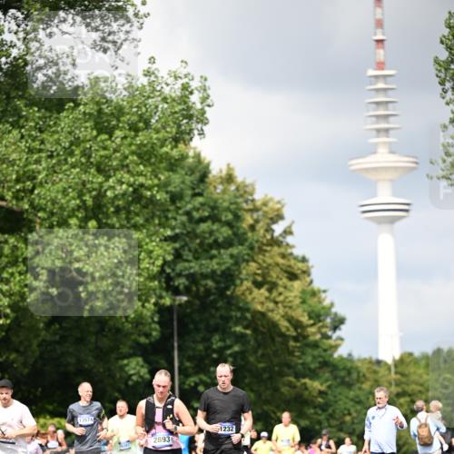 29.06.2025 - hella hamburg halbmarathon Dr. Thomas Lammeyer http://msf.ph/oto/8412902 29.06.2025 10:43:41 Kennedybrücke 1232, 2092, 2498, 2893, 4855, 6112, 6321, 6342, 6343, 6611, 7053, 7263, 7501, 7684, 7815, 8243, 8367, 8457, 8783, 9393, 9708, 10001, 10315, 10516, 10554, 10604, 10696, 11129, 11313, 11381, 11382 meine-sportfotos.de