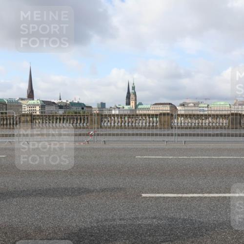 29.06.2025 - hella hamburg halbmarathon Lena Gebhardt http://msf.ph/oto/8412953 29.06.2025 08:55:43 Lombardsbrücke  meine-sportfotos.de