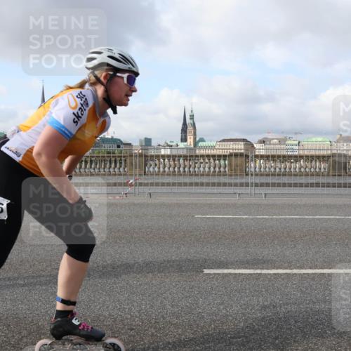 29.06.2025 - hella hamburg halbmarathon Lena Gebhardt http://msf.ph/oto/8413010 29.06.2025 08:55:43 Lombardsbrücke 276 meine-sportfotos.de