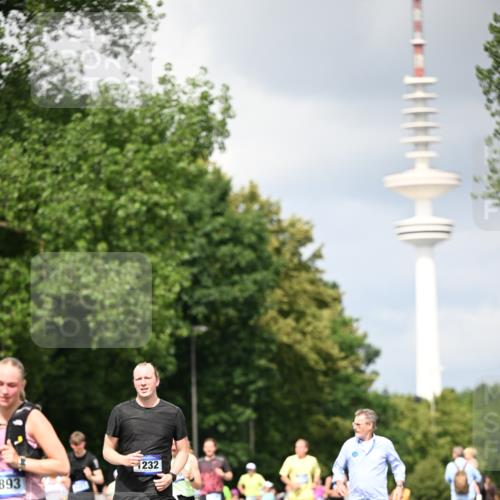 29.06.2025 - hella hamburg halbmarathon Dr. Thomas Lammeyer http://msf.ph/oto/8413051 29.06.2025 10:43:45 Kennedybrücke 1232, 2498, 2893, 3353, 3727, 4855, 6112, 6321, 6342, 6343, 6611, 7053, 7125, 7263, 7501, 7684, 8243, 8367, 8457, 8783, 9393, 9455, 9708, 10001, 10315, 10516, 10554, 10888, 10901, 11313, 11381, 11382 meine-sportfotos.de