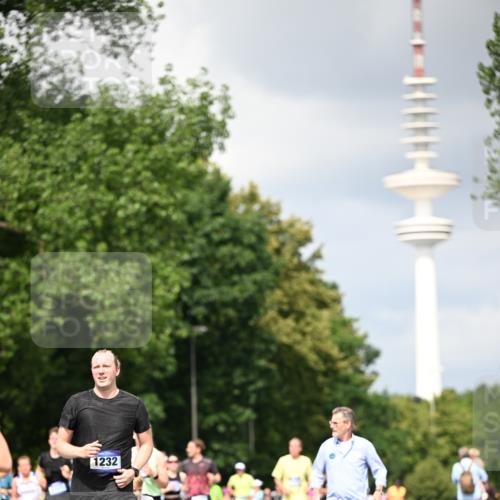 29.06.2025 - hella hamburg halbmarathon Dr. Thomas Lammeyer http://msf.ph/oto/8413068 29.06.2025 10:43:45 Kennedybrücke 1232, 2498, 2893, 3353, 3727, 4855, 6112, 6321, 6342, 6343, 6611, 7053, 7125, 7263, 7501, 7684, 8243, 8367, 8457, 8783, 9393, 9455, 9708, 10001, 10315, 10516, 10554, 10888, 10901, 11313, 11381, 11382 meine-sportfotos.de