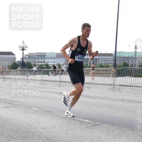 29.06.2025 - hella hamburg halbmarathon Lena Gebhardt http://msf.ph/oto/8413139 29.06.2025 09:39:49 Lombardsbrücke 14933, 51, 53, 2144, 2659, 3720, 4524, 6380, 6699, 11342, 11678, 13016, 14717, 14932, 14933, 15166, 16120, 16548, 17402, 18694, 18848, 19072, 19108 meine-sportfotos.de